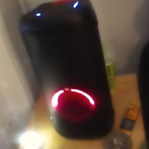 JBL Partybox 100